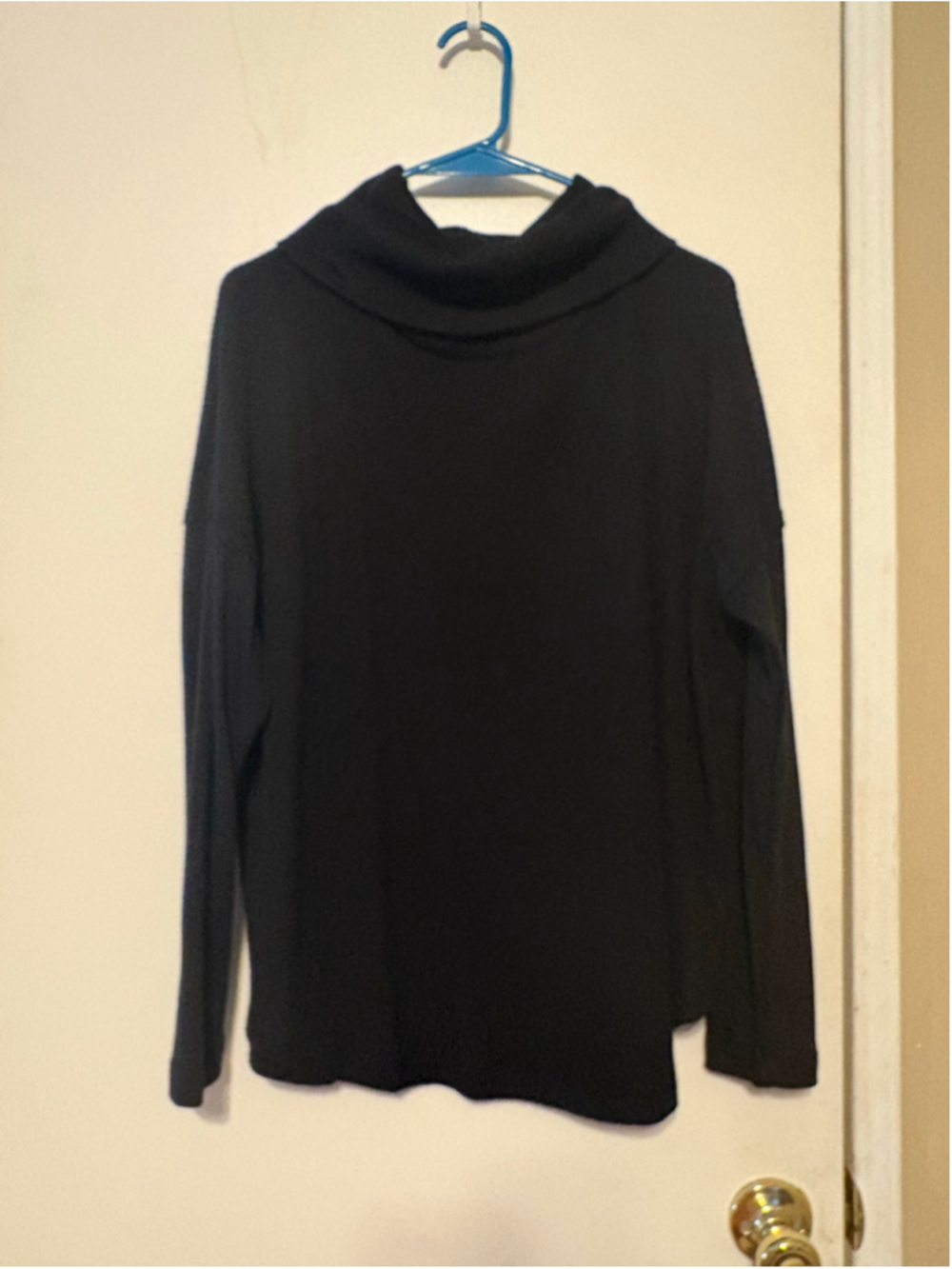 Women's Time and Tru Black Cowl Neck Sweater L - Picture 2 of 4